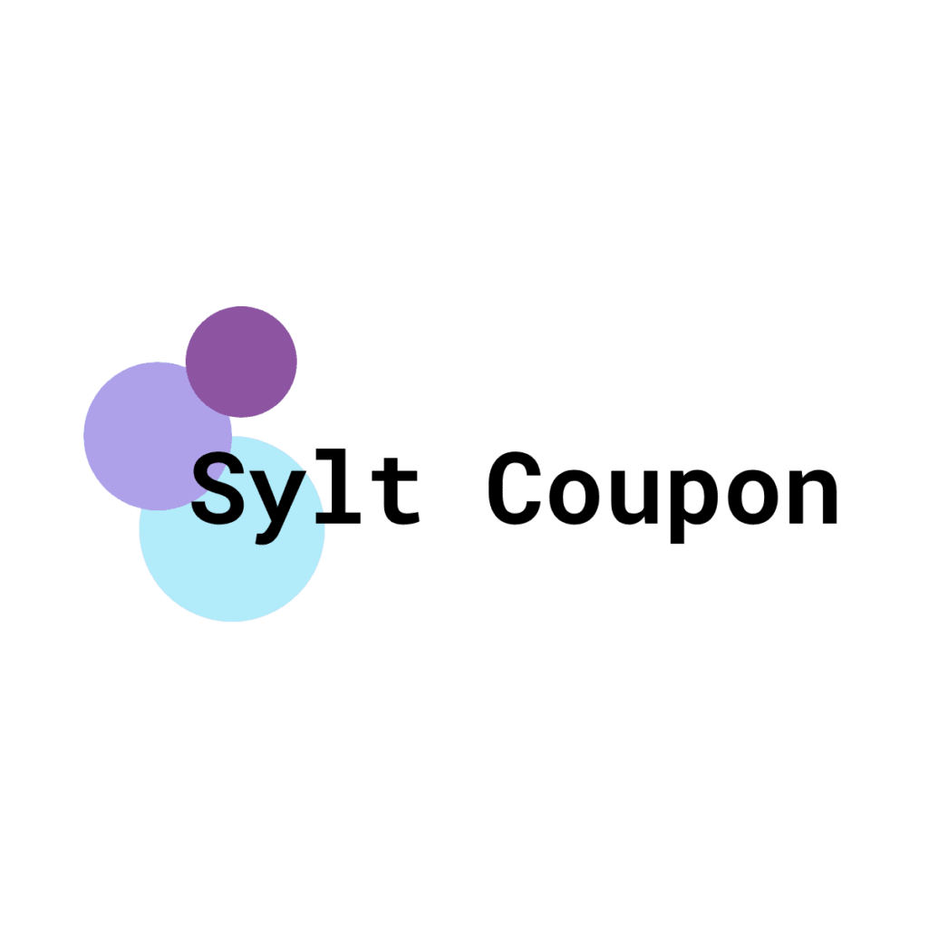 Logo mit dem Schriftzug „Sylt Coupon“ in schwarzer Schrift. Links sind drei sich überlappende Kreise zu sehen: einer violett, einer lila und einer hellblau auf transparentem Hintergrund, die eine Vorlage der Kreativität bilden.